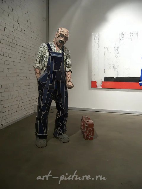 Сантехник Толя, 2004, плитка, цемент, монтажная пена, 175x80x60 см