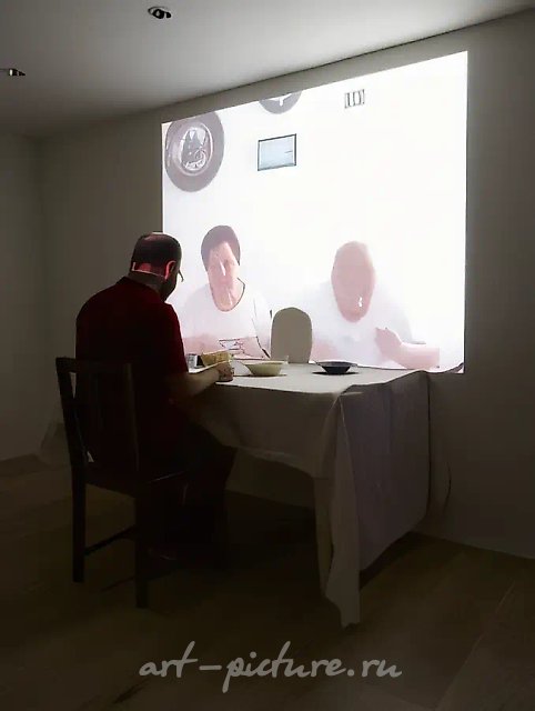 回归，2008年，视频，7分钟，装置，行为表演。摄影：史蒂文·怀特