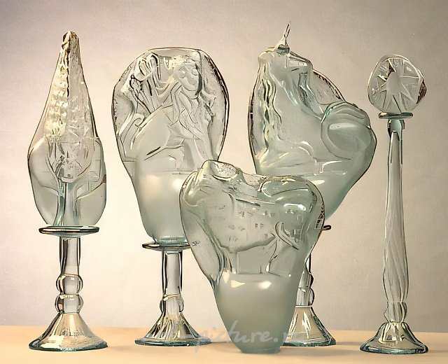 Чудесный сад  (5 предметов), 1989, стекло, выдув. в форму, высота 60 Собственность автора