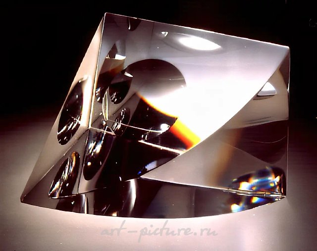Объект - I, 1991, оптич. стекло, шлифование, 120х130х80 Частная коллекция