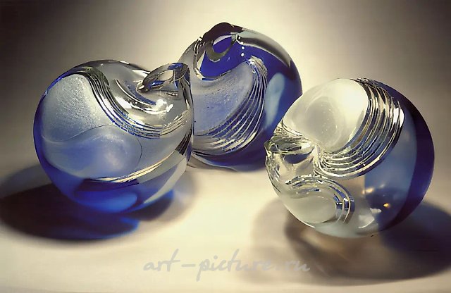 Element, 1979, glass, free-blown technique, height 35. Property of the Ministry of Culture of Russia