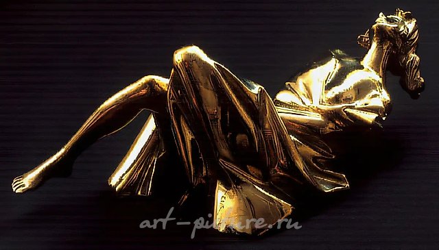 Lying Figure, 1990, bronze, 13x34x15
