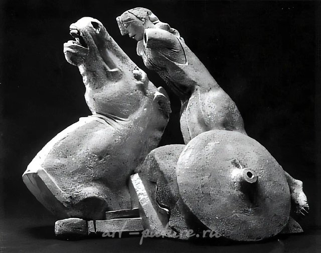 Большая колесница, 1980, мрамор, 52х65х36 Cобственность автора