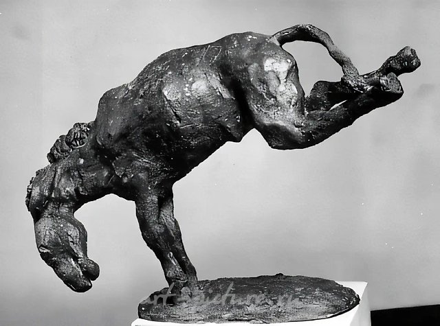 Сердитый осел, 1987, бронза, 80х100х35 Собственность автора