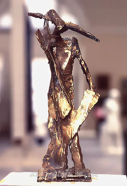 Строитель, 1989, бронза, 40x10x8. Собственность автора