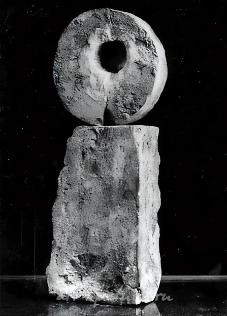 Скульптура из камней IV, 1989, известняк,