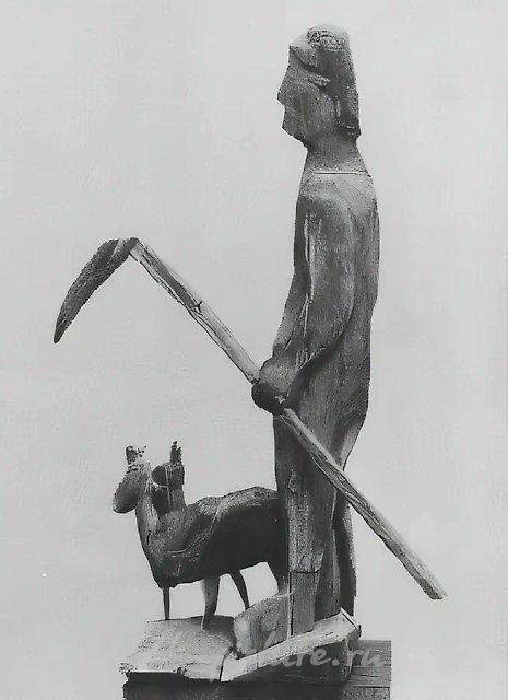 Пастух, 1983, дерево, 70х35х40. Собственность Государственной Третьяковской галереи. Москва