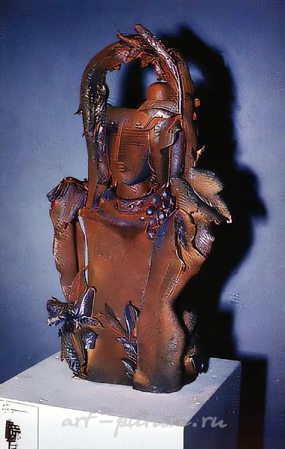 Природа, 1978, шамот, обжиг, высота 68. Собственность Всероссийского музея декоративно-прикладного и народного искусства. Москва