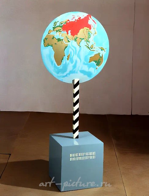 Нью-глобус, 1981, Оргалит, дерево, эмаль, 169х72х42 см Nancy and Norton Dodge Collection, США