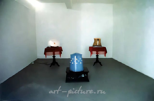 Реинкарнация мощей Св.Игнатия. Фрагмент инсталляции, 1993, Смешанная техника,   Собственность автора