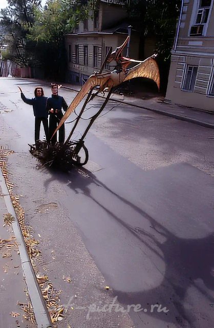 О Русь, ты тройка, 1995, Парафин, дерево, 450х500 см
