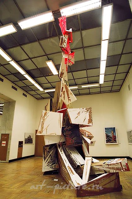 Иконус футуризма, 2005, объект,