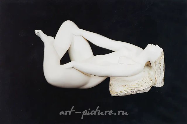 Nirvana, 1996, ceramics, 25x15x10. Author`s property