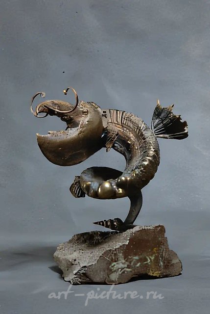 Морское животное, 1997, бронза, камень, 35х25х20