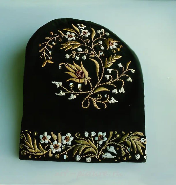 Tatar headdress «Kalfak», 1987, gold embroidery