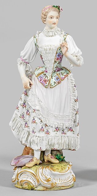 Big figure "Singer"