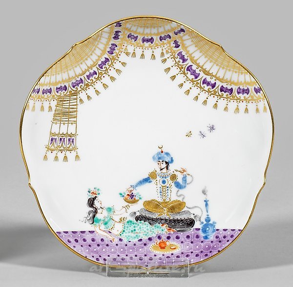 Dessert plate with decoration "1001 Nights" by Prof. Heinz Werner.