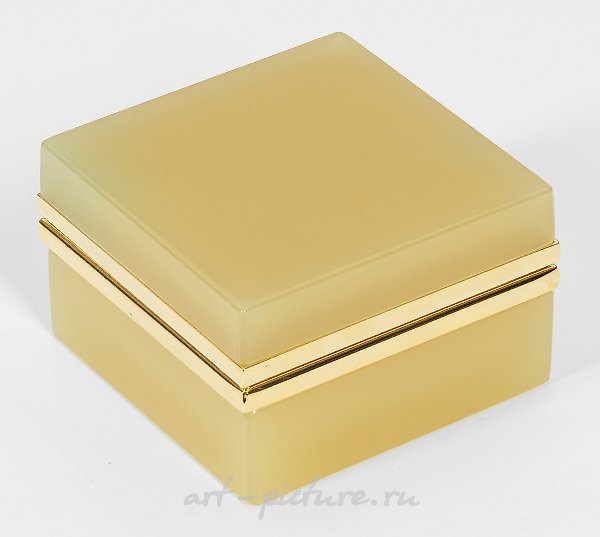 Арт-деко коробка из шамуацветного стекла с латунной крышкой
