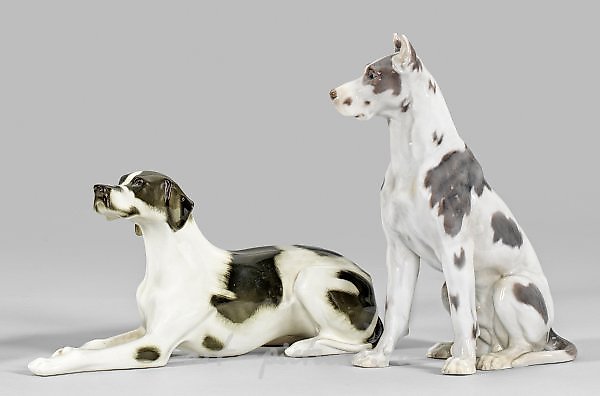 Two animal figures "Deutsche Dogge"