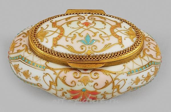 Редкая шкатулка в стиле модерн с украшениями из драгоценных камней