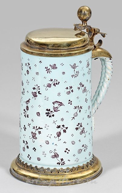 Nuremberg rolling stein with silver mounting.