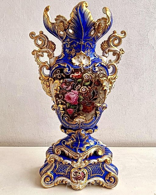 A.G. 波波夫瓷器厂