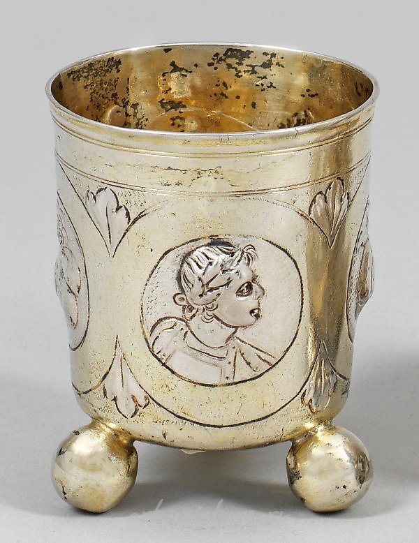 Small Baroque ball-foot cup