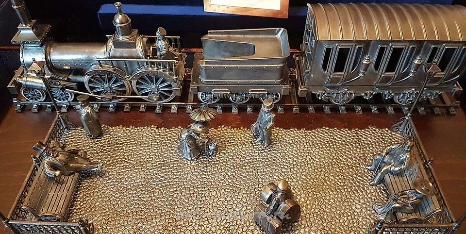 Ювелирная скульптурная композиция Николаевская железная дорога, серебро