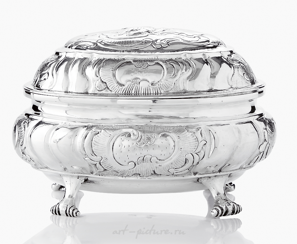 Серебряная сахарница (шкатулка). Россия, 1765 - 1771 гг.