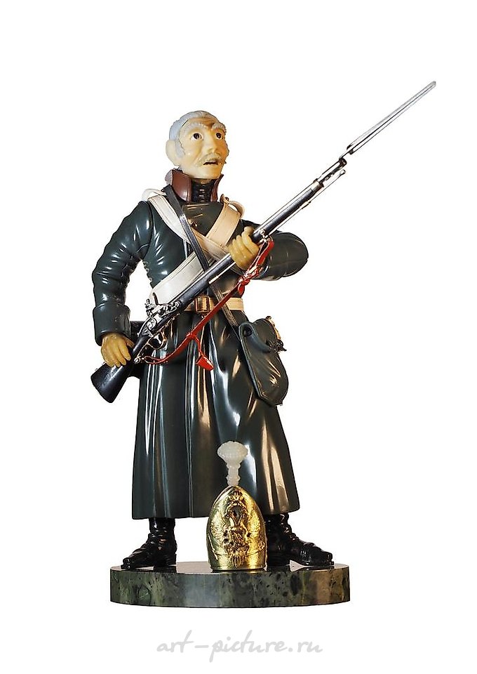 Blocked sculpture. Figure of a private from the grenadier company of the Pavlovsky Grenadier Regiment.