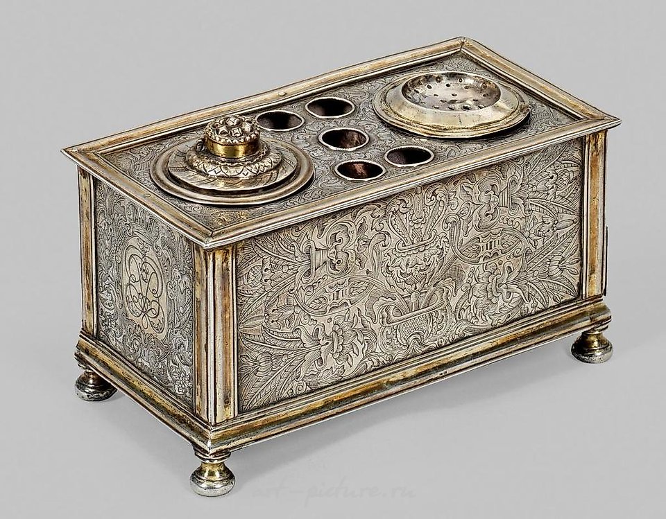 Historically significant Renaissance writing case