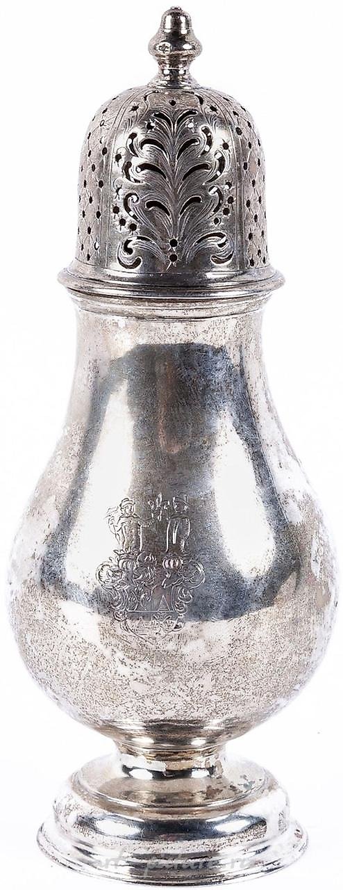 Серебряная  солонка