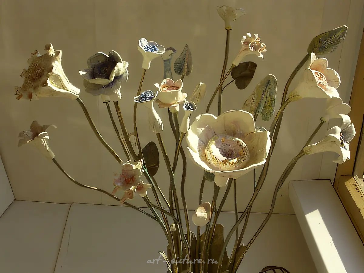 Букет. Фрагмент, 2005, фаянс англ.,
