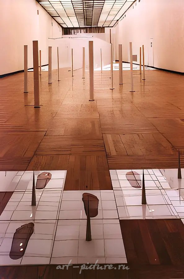 Проект «Body Space». Общий вид экспозиции, 1995, смешанная техника. Собственность автора