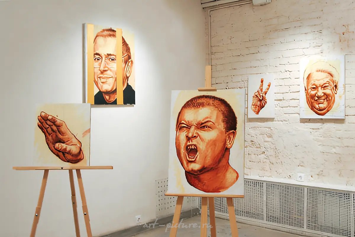 2007. Вид экспозиции. Галерея М. и Ю. Гельманов на «Винзаводе», 2007