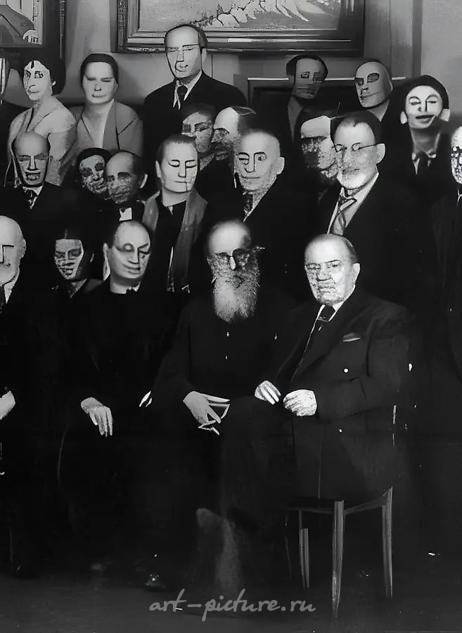 Правление МОСХа. Фрагмент., 1956,  ,   Сидят: Фальк, Фаворский, Павел Кузнецов.