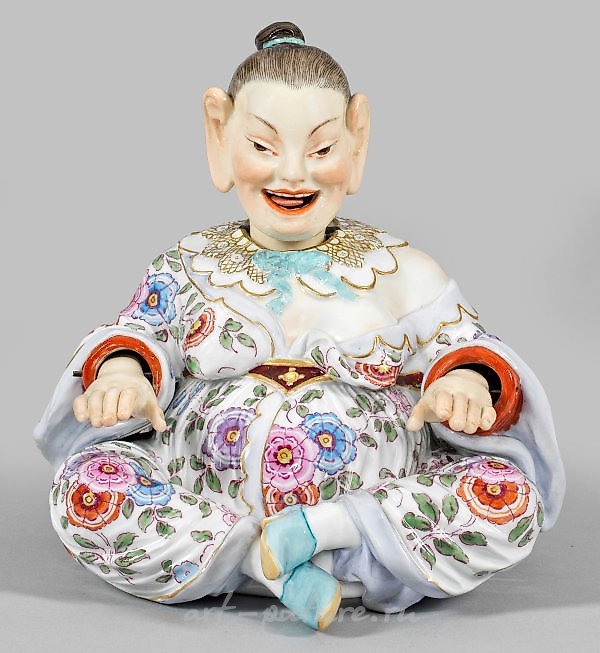 女性摇晃神仙