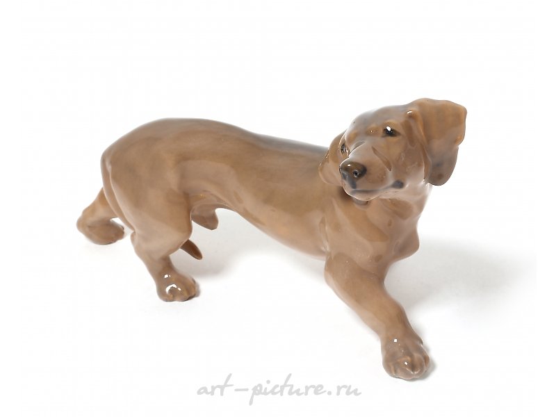 Porcelain figurine "Dachshund." Royal Copenhagen.