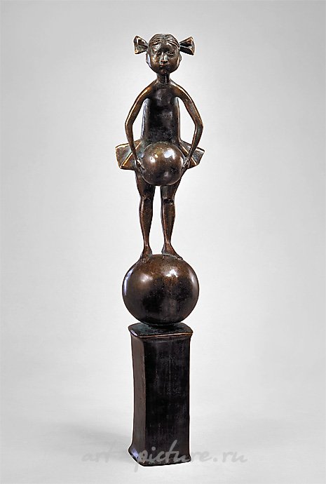 Девочка. 2001. Бронза. 65x15x17,5 см