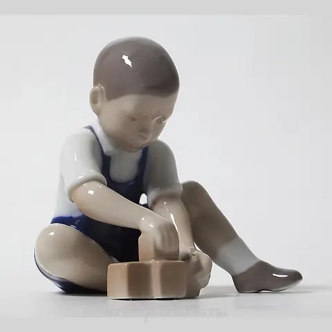 小小建筑师。丹麦，哥本哈根，Bing & Grondahl