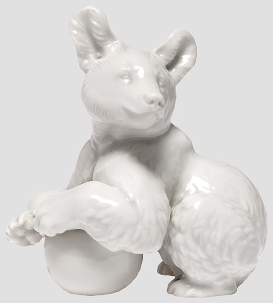 Bear with Ball, model No. 9, Allach