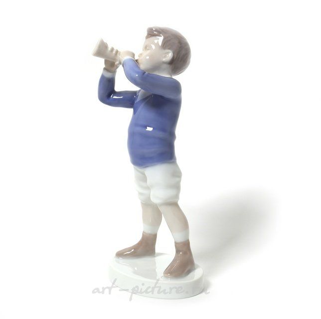 Фарфоровая фигура (статуэтка) Мальчик c дудочкой Bing & Grondahl