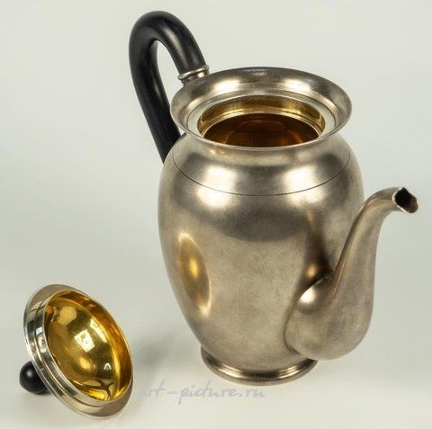 Russian silver, Silver coffee pot with removable lid and wooden handle. Faberge.
