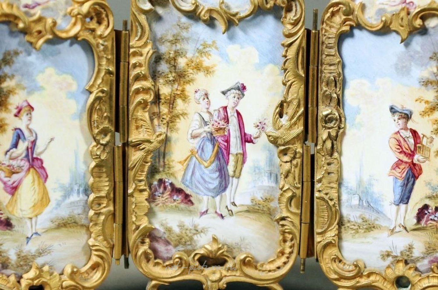 Royal Vienna Porcelain , Royal Vienna Style Gilt Porcelain Clock