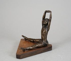 Bronze figurine."Gymnast" Denmark, Royal Copenhagen.Author Sterett-Gittings Kelsey (USA, G. R. 1941)
