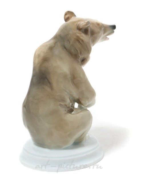 Статуэтка фарфоровая Медведь сидящий, Германия, Karl Ens