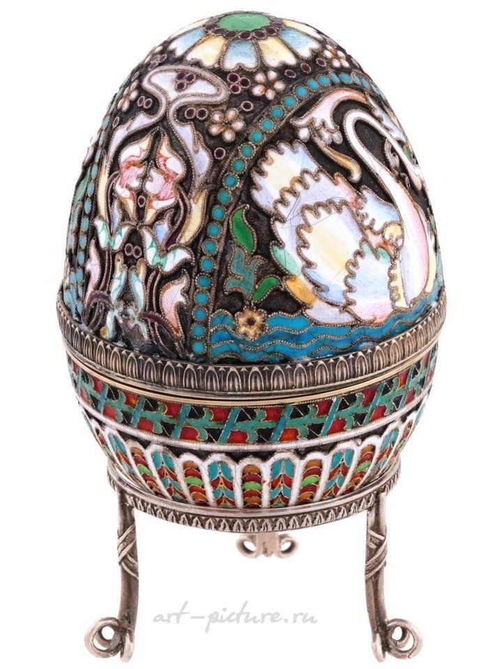 Русское серебро , Серебряная шкатулка в форме пасхального яйца