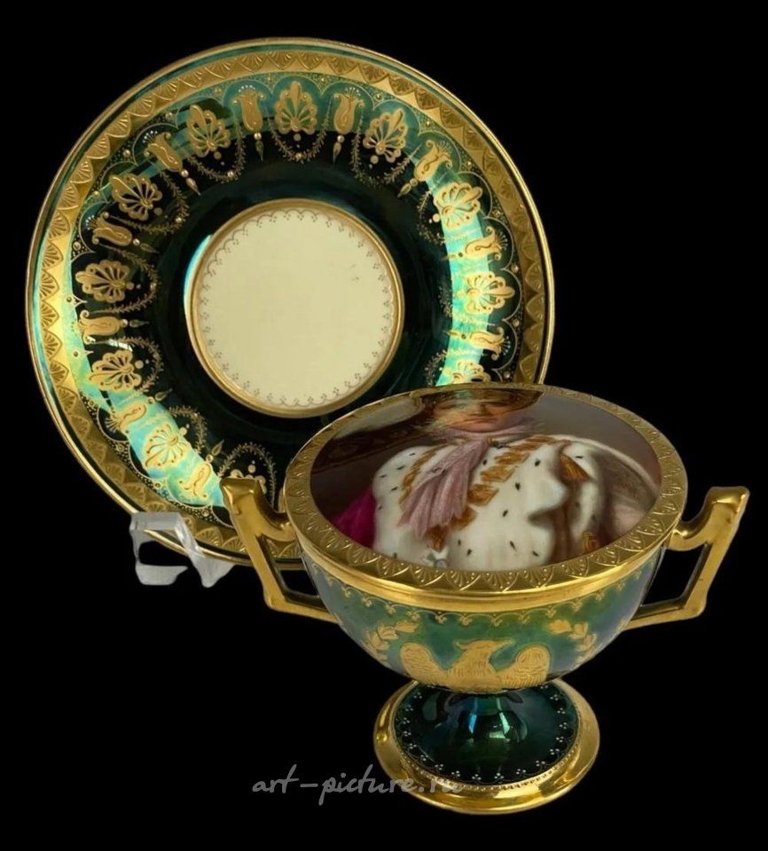 Royal Vienna Porcelain , ANTIQUE ROYAL VIENNA STYLE NAPOLEONIC CUP AND SAUCER