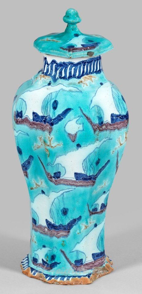 Rare Berlin lid vase from the manufactory