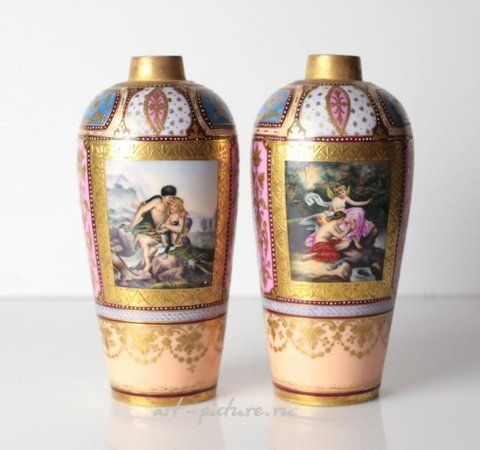 维也纳皇家瓷器, 一对皇家维也纳花瓶，手绘神话场景。